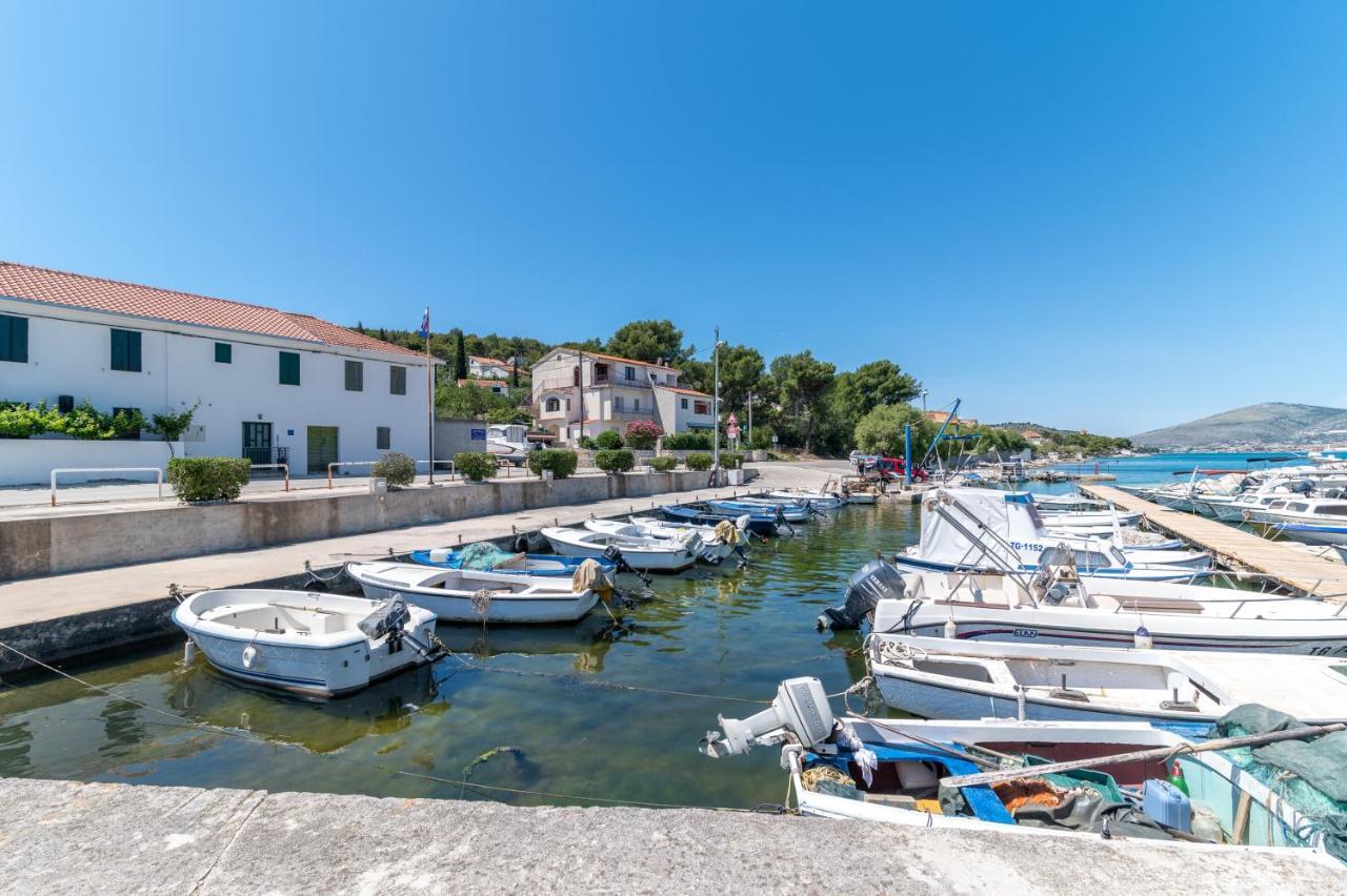 Apartment Batela Trogir Bagian luar foto